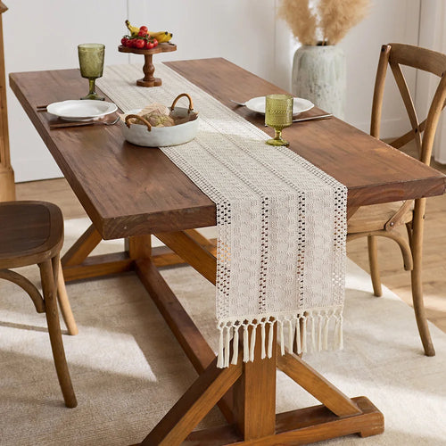 Beige boho woven table runner with geometric tassels - vue 7 sur 7