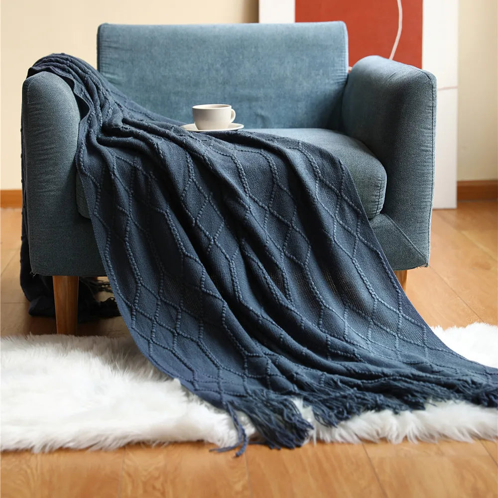 Jacquard knitted throw with check pattern nordic style