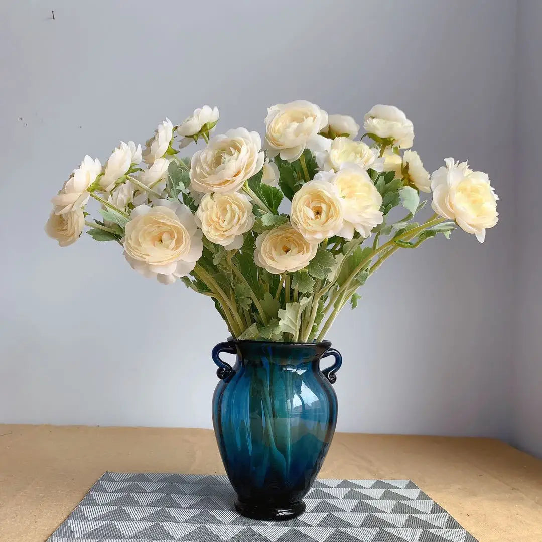 Artificial silk flower bouquet for decoration and photo props