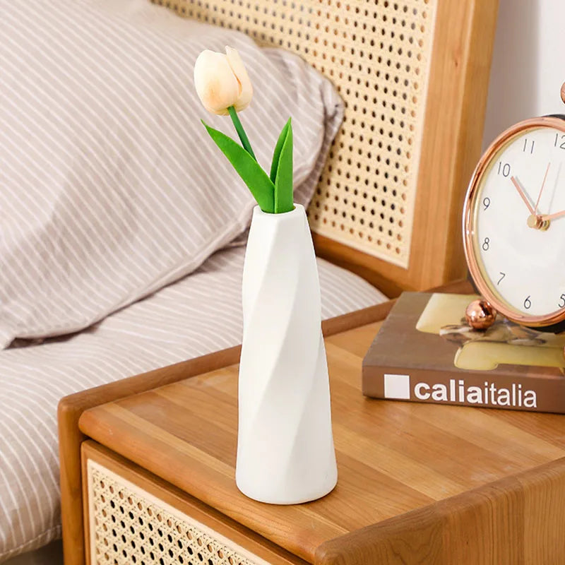 lightweight vase for decorating floral arrangements and dried flowers - vue 4 sur 9