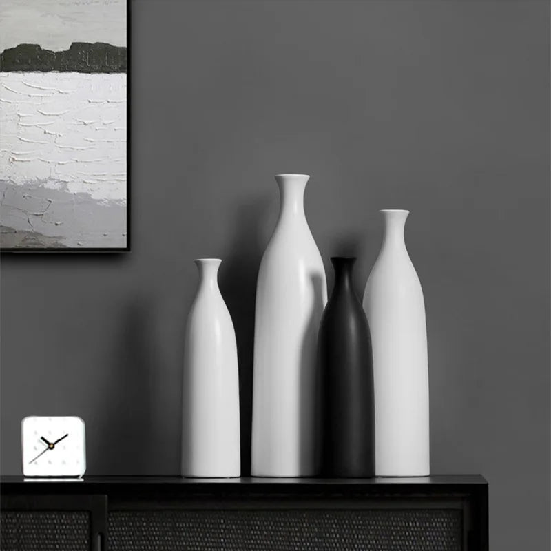 modern ceramic vase for elegant floral decoration - vue 6 sur 14