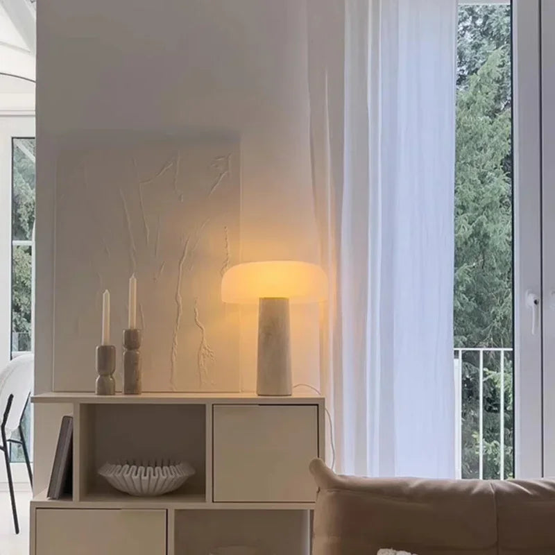 lampe à poser en travertin naturel design créatif pour décoration intérieure - vue 3 sur 7