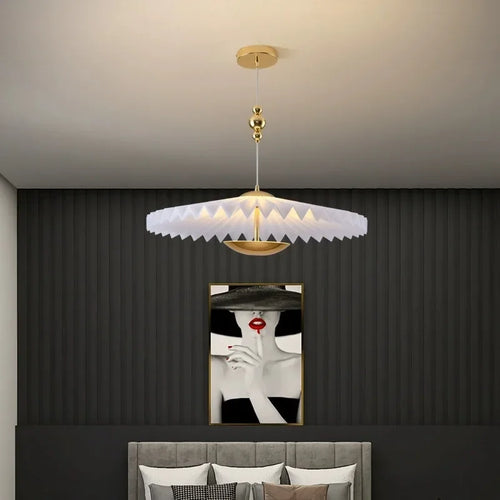 Minimalist pleated folding LED flying saucer pendant light - vue 4 sur 12