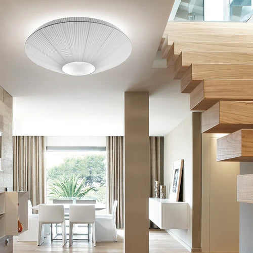 Modern creative custom circular ceiling light for versatile spaces - vue 4 sur 9