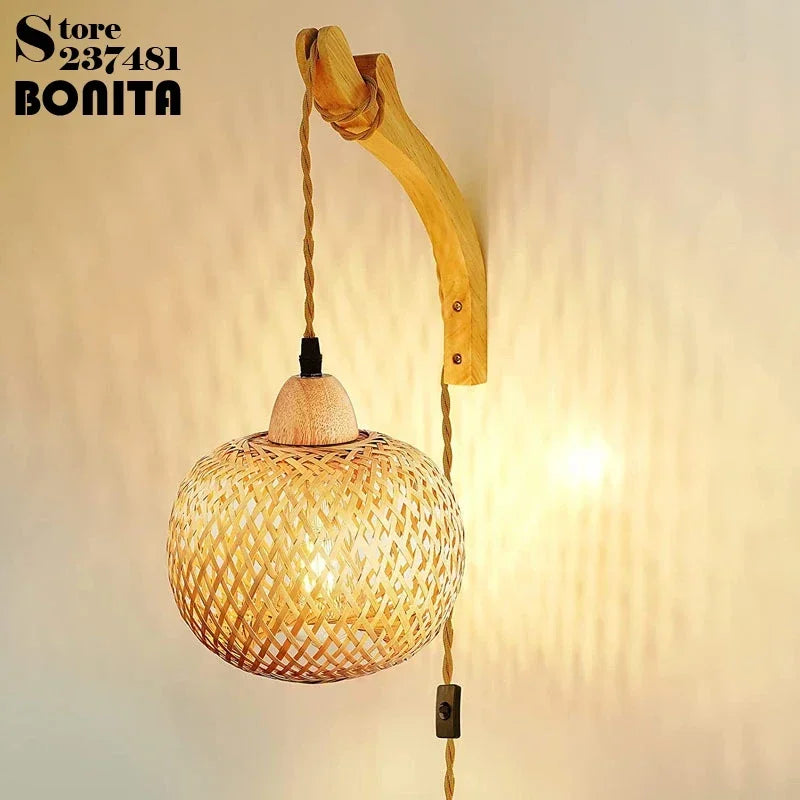 Rattan and wood wall light Japanese style indoor decor - vue 5 sur 8