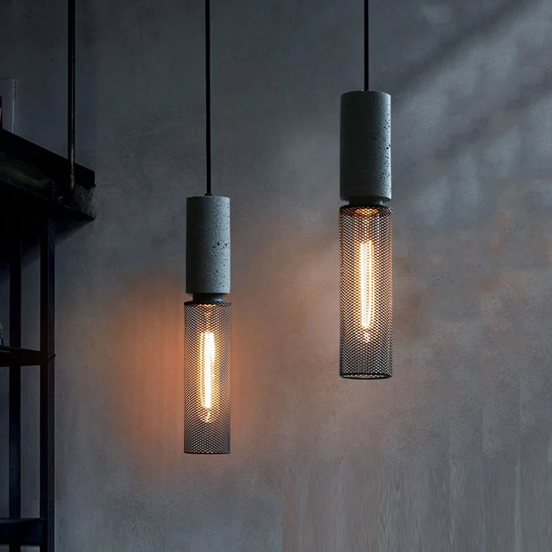 Industrial concrete pendant light with iron shade - vue 6 sur 29