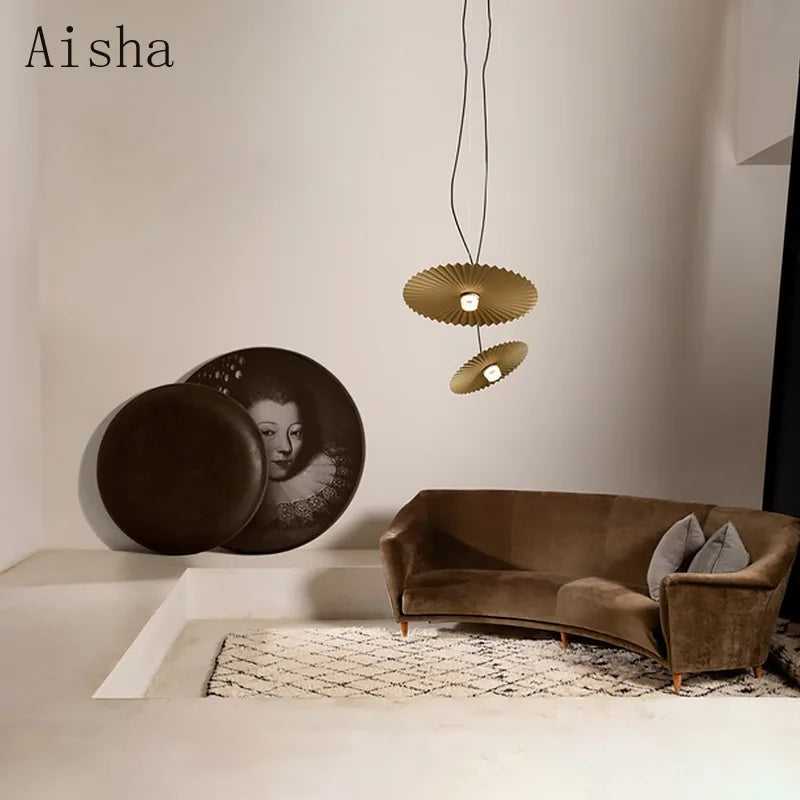 Artistic pleated pendant light for café, restaurant and shop - vue 3 sur 8