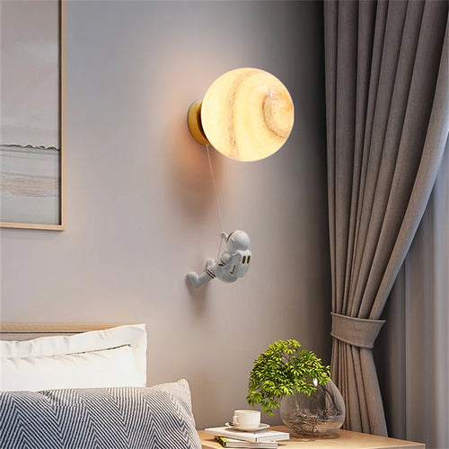 Copper astronaut moon wall light for boys - vue 3 sur 10