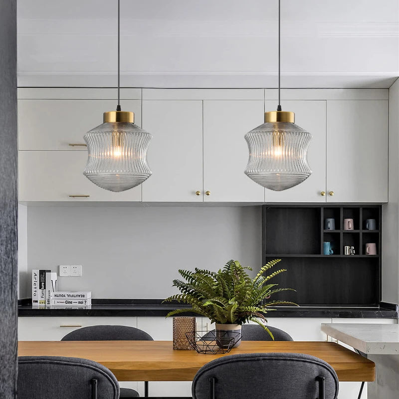 Tinted glass pendant light for modern interior decor - vue 3 sur 8
