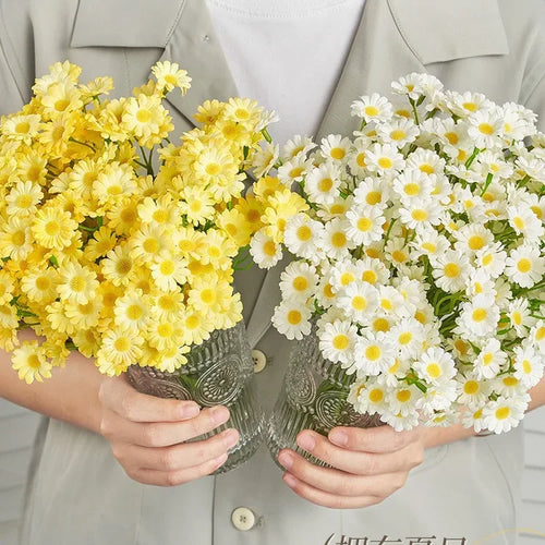 60 artificial daisy heads for versatile decorations - vue 3 sur 8