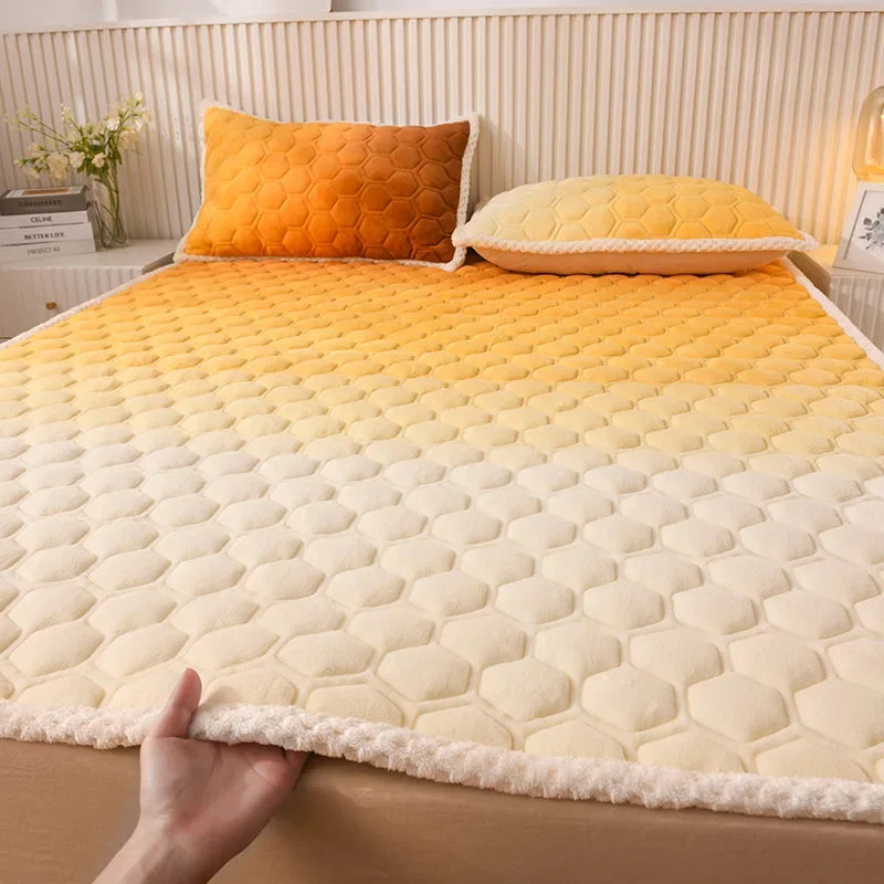 soft plush student mattress topper for single or double bed - vue 18 sur 18