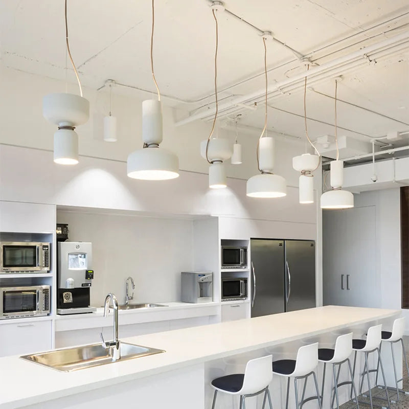 Nordic minimalist creative LED pendant light for dining room or bar - vue 3 sur 22