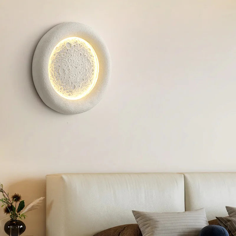 applique murale led en forme de lune avec intensité réglable en résine - vue 4 sur 8