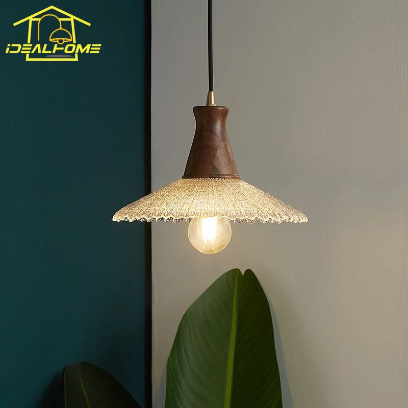 Glass and copper pendant light for a Nordic indoor atmosphere - vue 5 sur 8