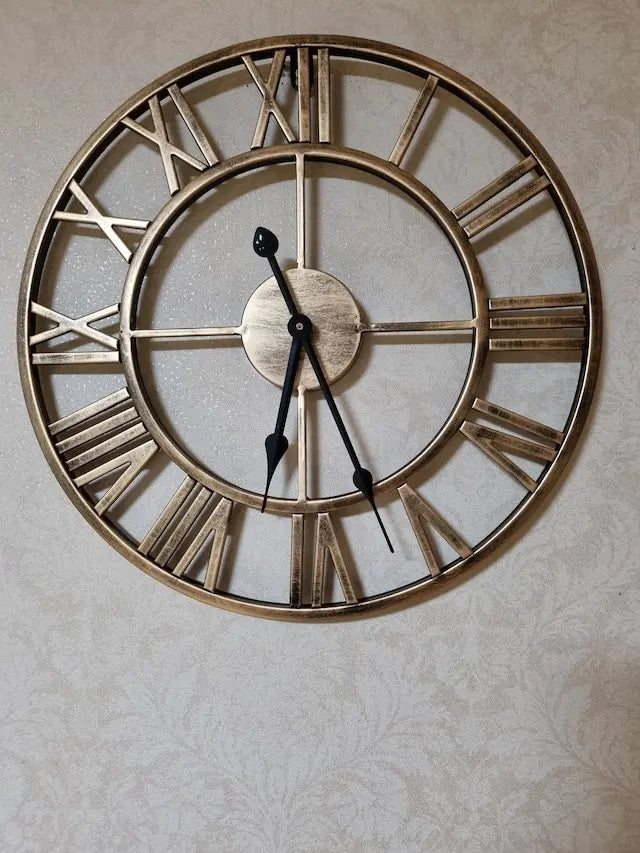 Nordic style retro metal 3D wall clock silent and accurate