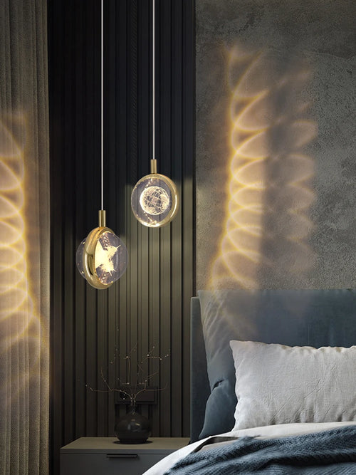 Modern LED crystal ball pendant light for interiors - vue 4 sur 10