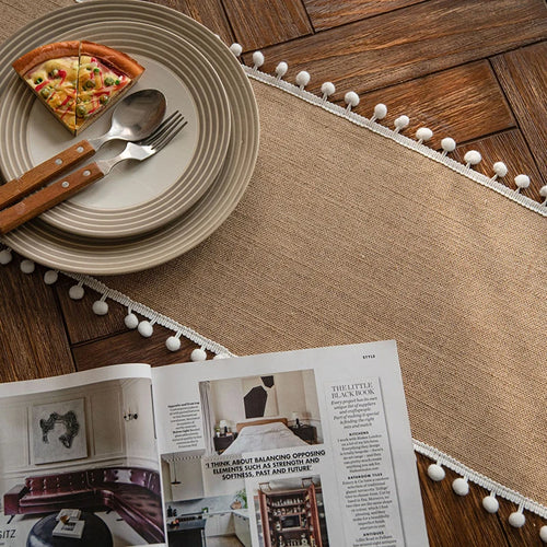 Beige country-style table runner with tassels - vue 4 sur 7