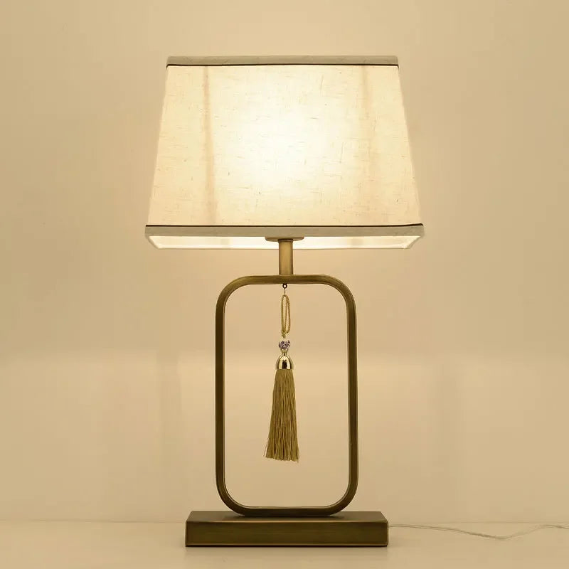 Creative chinoiserie style table lamp for living room