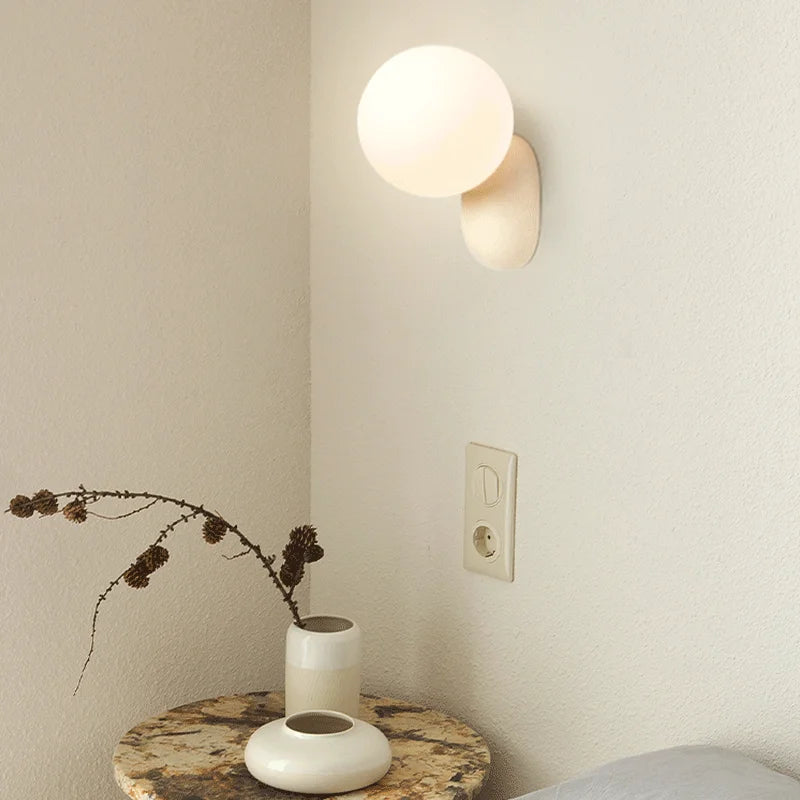 Minimalist cream wall light with decorative LED lighting - vue 4 sur 6