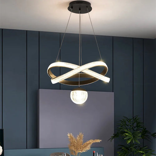 Modern minimalist designer chandelier with three elegant and lightweight heads - vue 5 sur 15