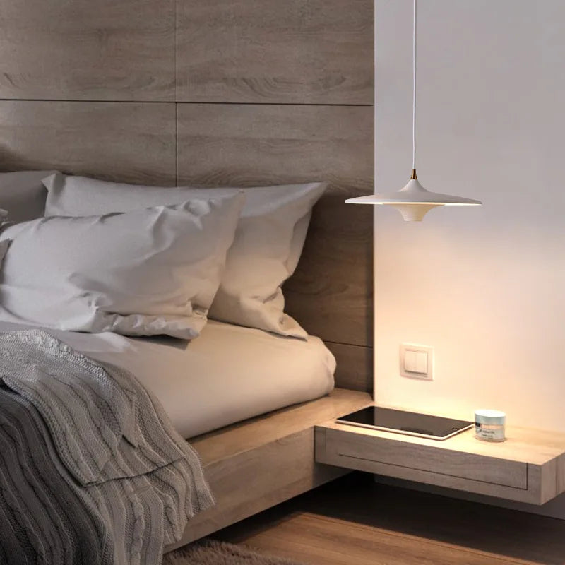 Simple designer flying saucer LED pendant light for indoor use - vue 3 sur 11