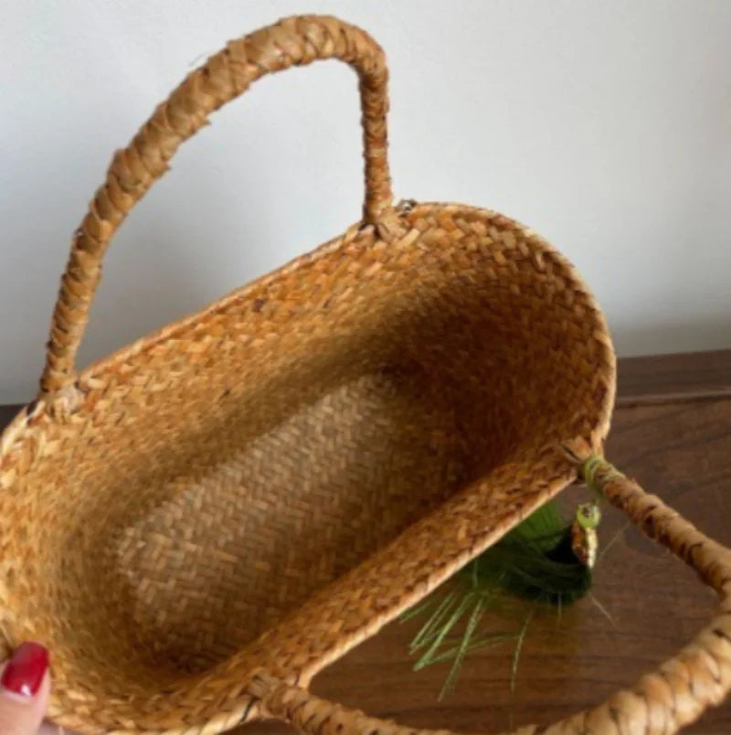traditional handmade embroidered basket with tea gift box - vue 3 sur 6