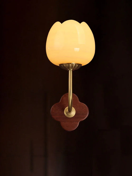Traditional copper and wood wall light with jade lampshade - vue 3 sur 8