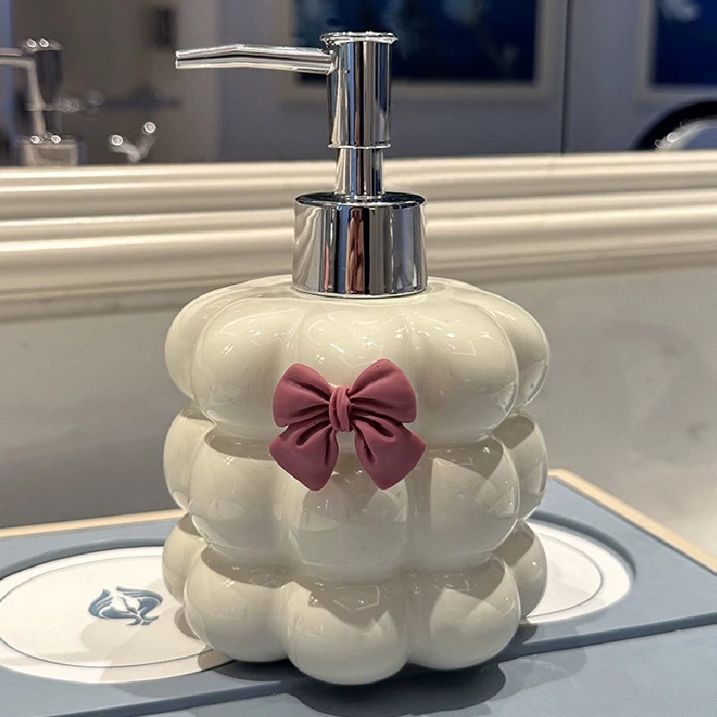 modern decorative ceramic soap dispenser for bathroom