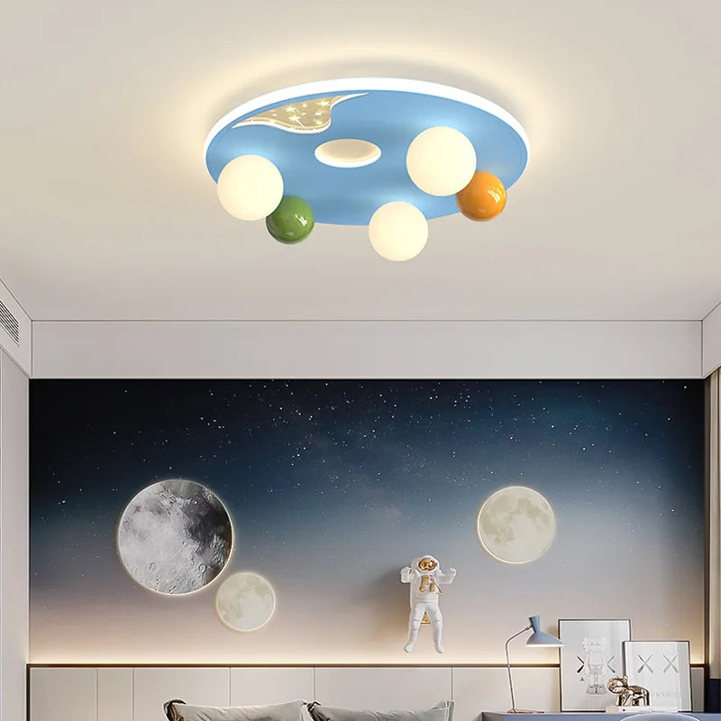 Modern bubble ball ceiling light for children's room
