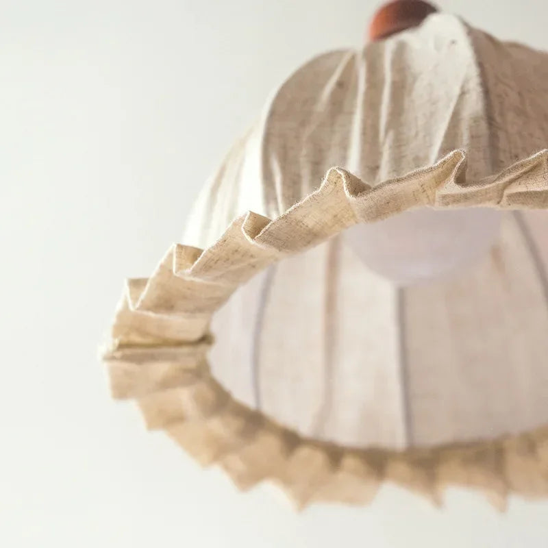 Romantic bud chandelier in cotton and linen - vue 5 sur 8