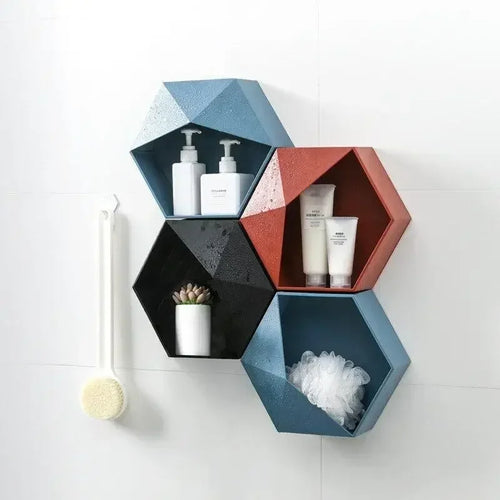 hexagonal wooden wall rack for books and decorations - vue 4 sur 12