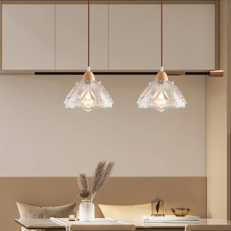 Modern nordic LED pendant chandelier in wood and glass - vue 4 sur 13