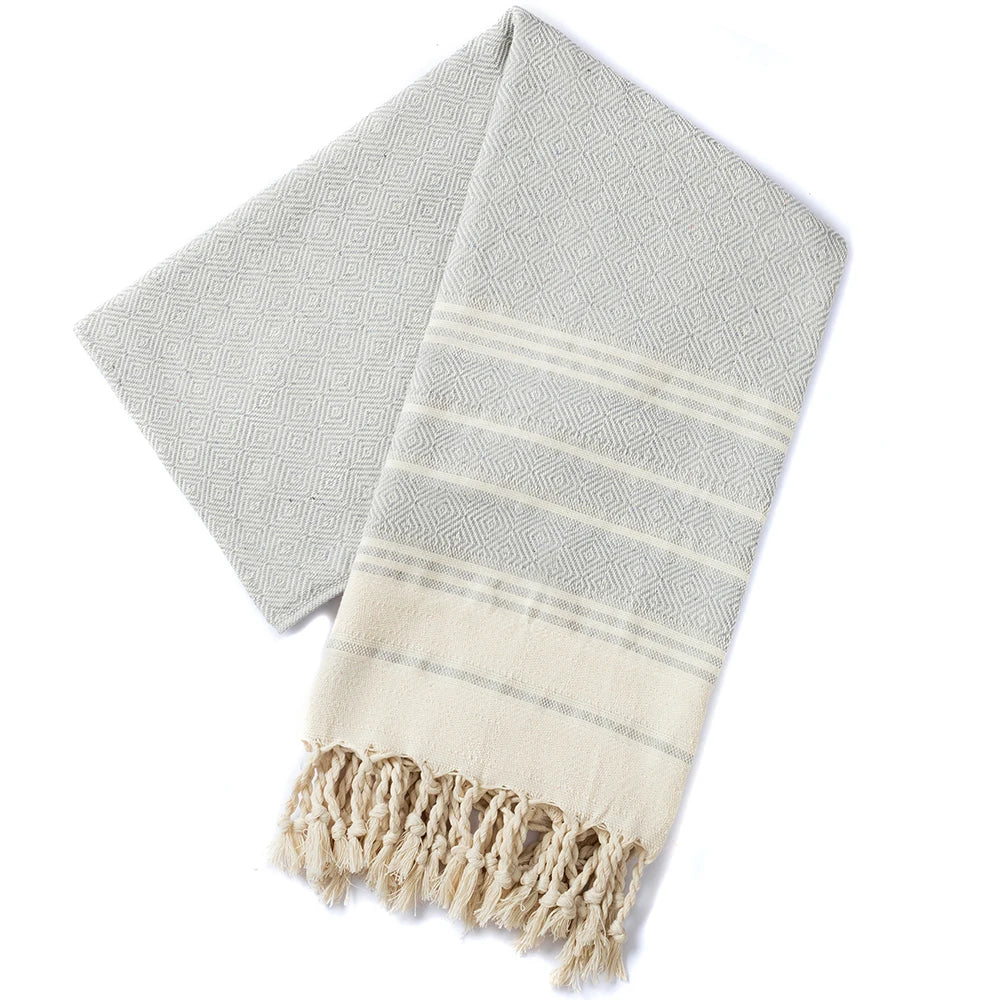Turkish cotton beach towel with diamond pattern and tassels