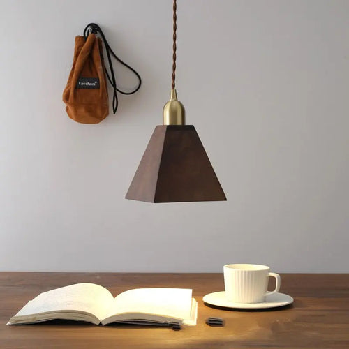 Japanese retro walnut pendant light for interior decoration - vue 9 sur 10