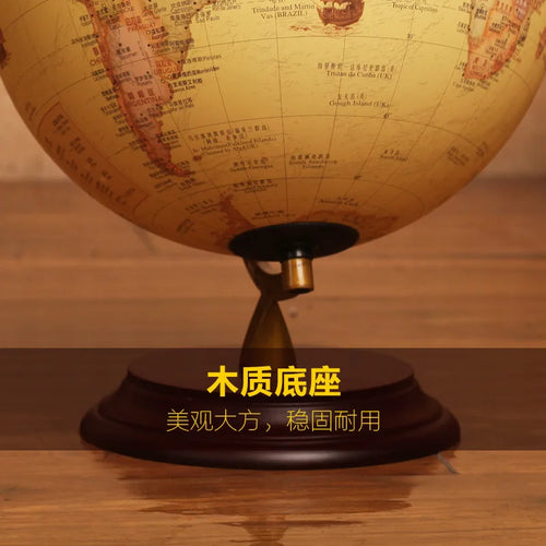 rotating globe desk lamp and map - vue 4 sur 10