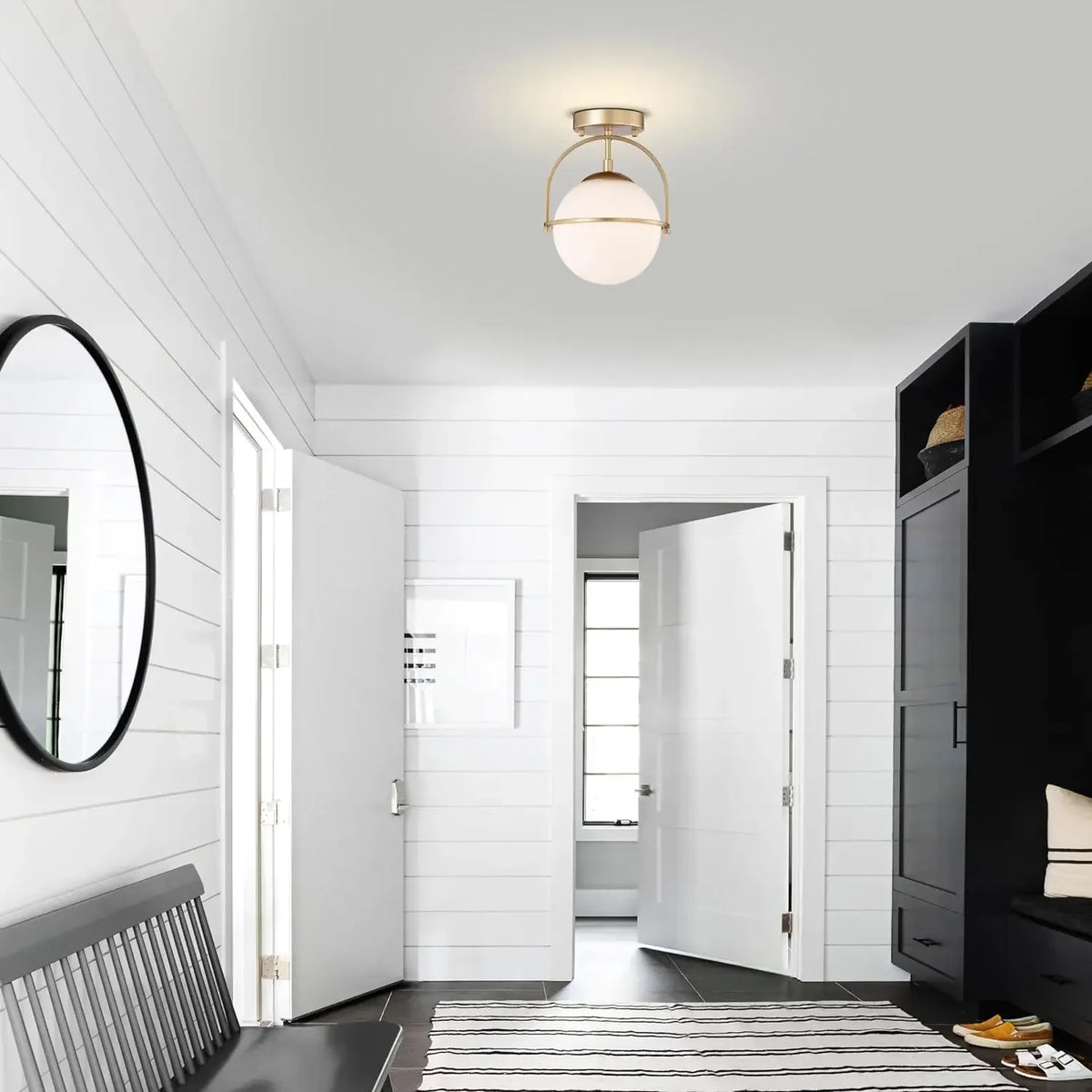 Nordic milky glass ball ceiling light - vue 3 sur 7