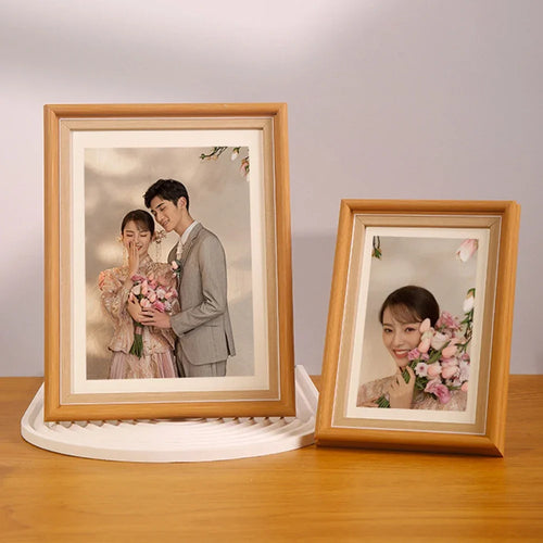Wooden photo frame for family portraits and travel memories - vue 4 sur 10