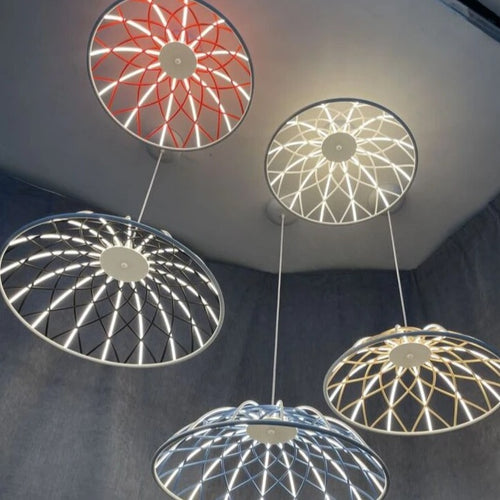 Minimalist Italian-style pendant light - vue 3 sur 11