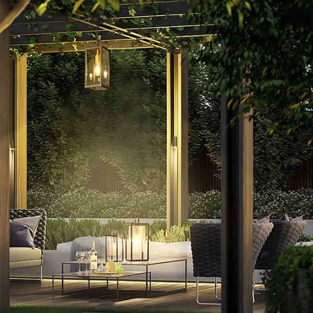 Waterproof retro pendant light for decorative outdoor lighting