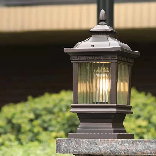 Classic outdoor LED post light waterproof retro garden lamp - vue 5 sur 10