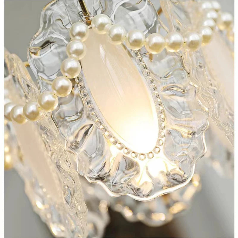 Modern glass chandelier with minimalist design for elegant interiors - vue 5 sur 9