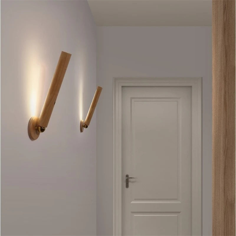 Magnetic wooden rotatable wall light with USB charging and touch dimming - vue 4 sur 7