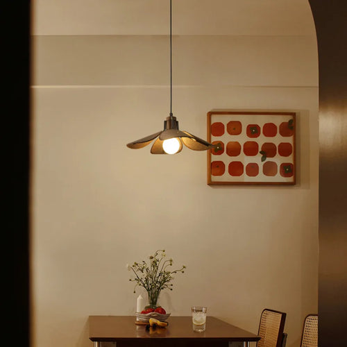Southeast Asian style linen wood pendant light with adjustable cable - vue 4 sur 8