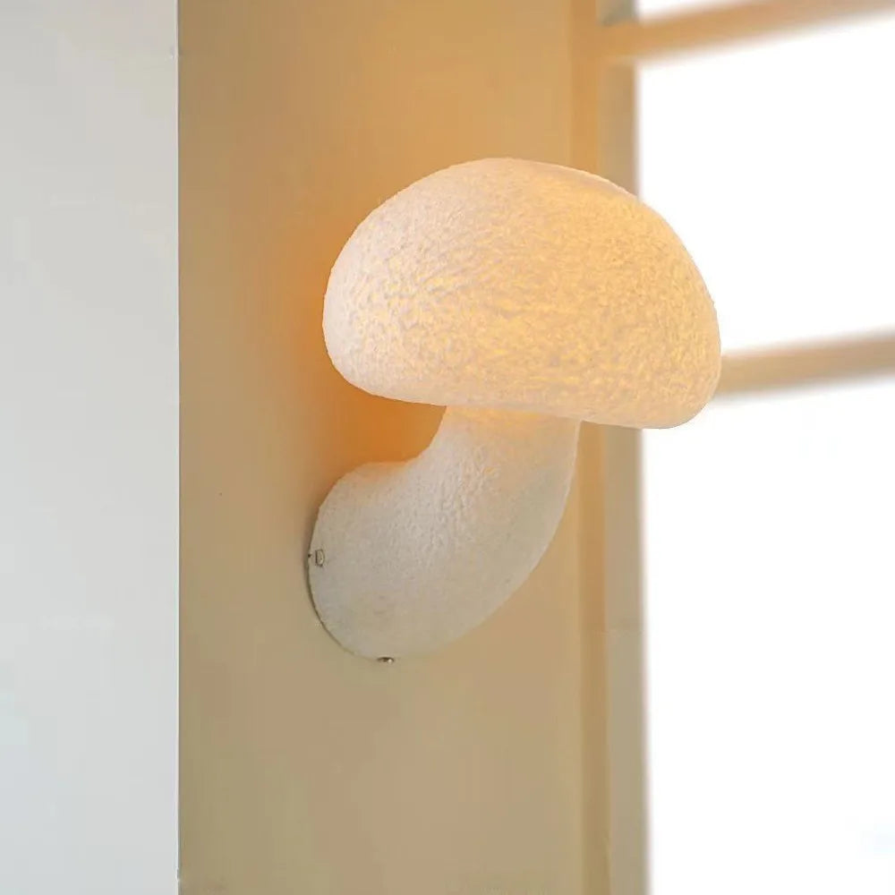 Creative resin wall light in mushroom shape - vue 2 sur 6
