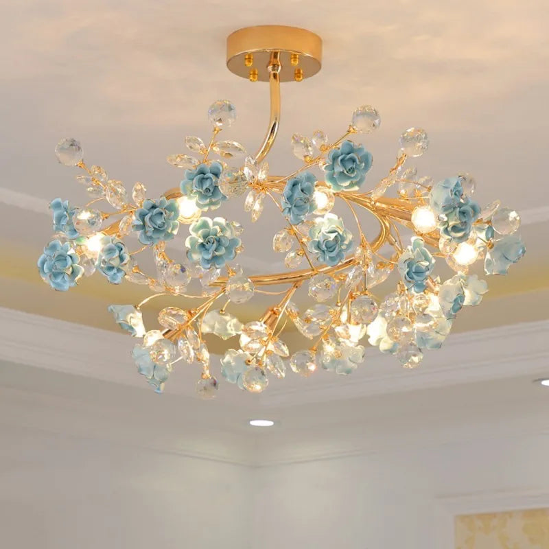 Italian ceramic chandelier with crystal lighting for weddings and interiors - vue 3 sur 14