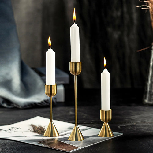 Gold metal candle holder for parties and weddings - vue 3 sur 24