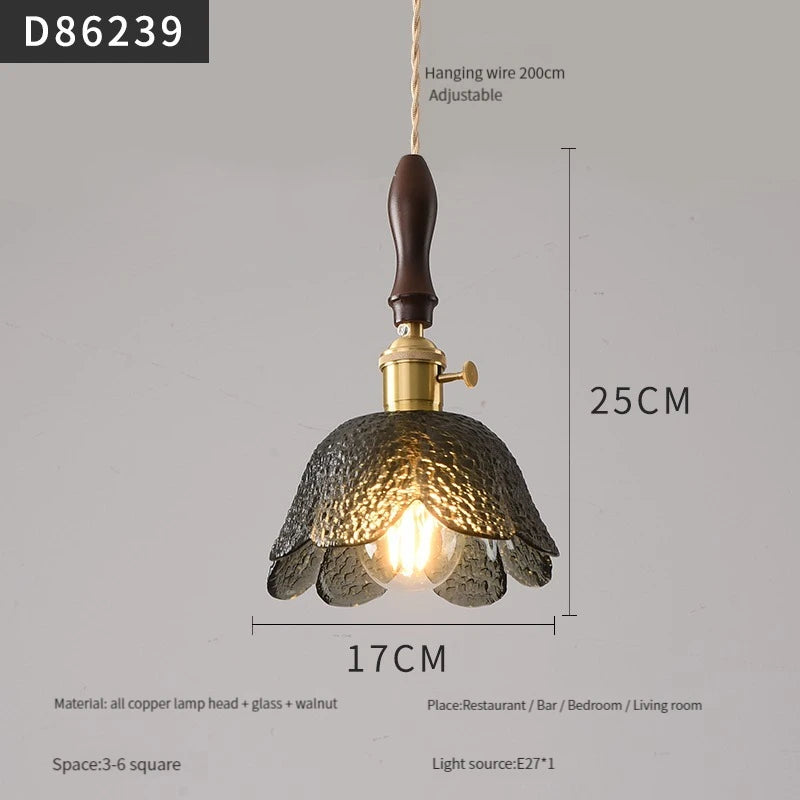 Modern brass and glass pendant light for interiors - vue 15 sur 30