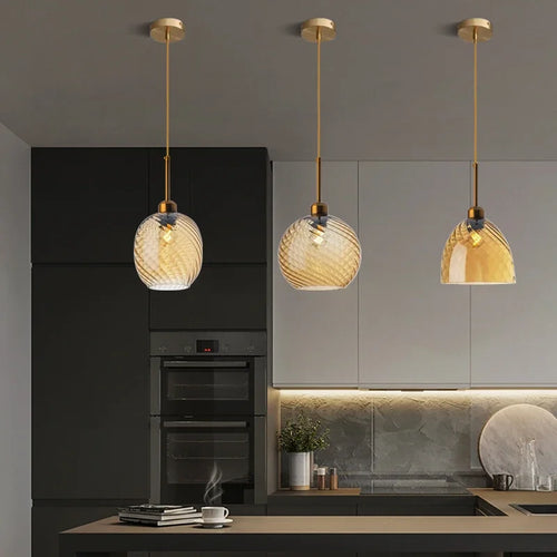 Modern glass pendant light for decorative indoor lighting - vue 4 sur 22