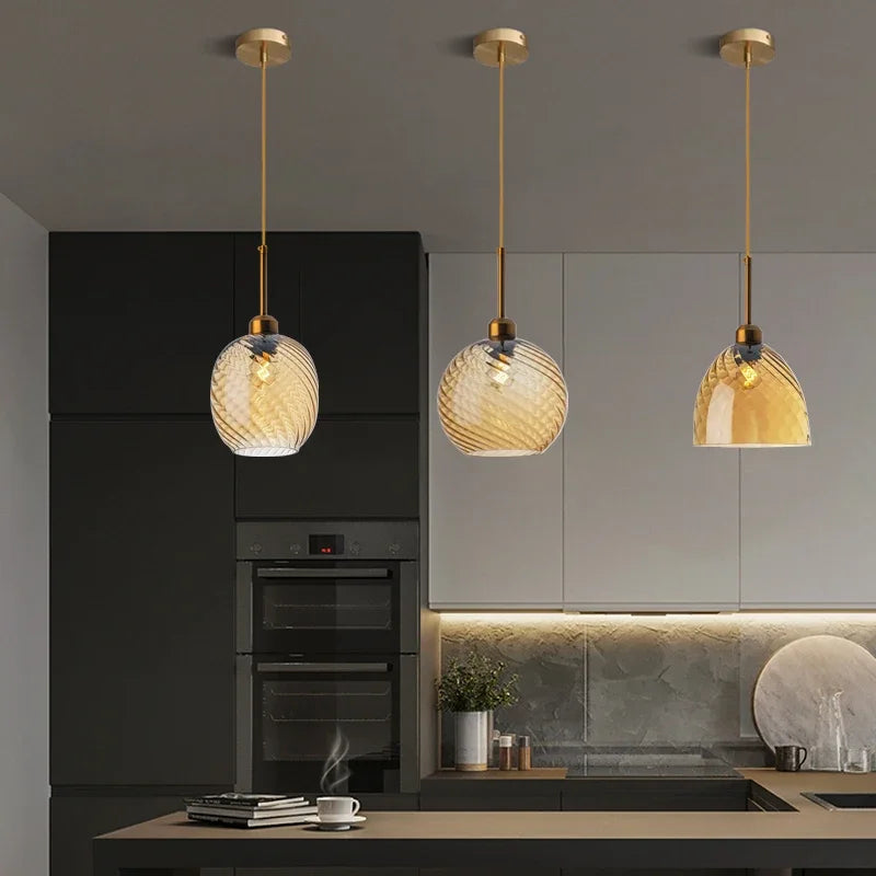 Modern glass pendant light for decorative indoor lighting - vue 3 sur 22