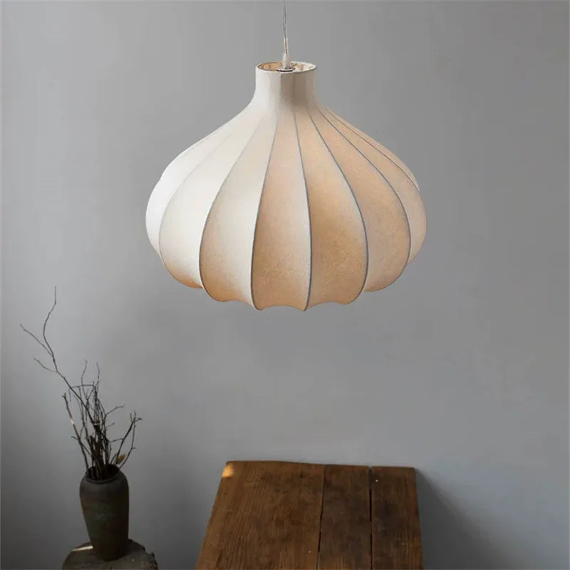 Antique silk pendant light wabi sabi design for elegant interiors - vue 3 sur 11